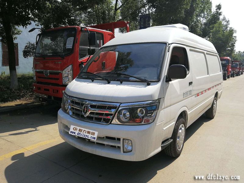程力集團金杯面包冷藏車，好評如潮！